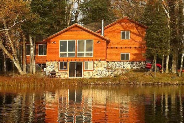 [Image: Secluded Lake Home with the Best Water Views]