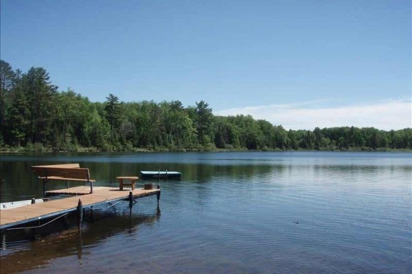 [Image: Ultimate Northwoods Retreat]