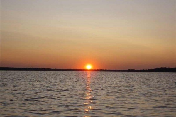 [Image: Lakefront Getaway on Beautiful Lake Noquebay]