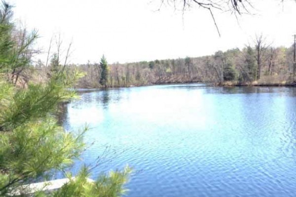 [Image: 2 Bdrm Cottage on Peshtigo River - Fishing &amp; Relaxing Required]