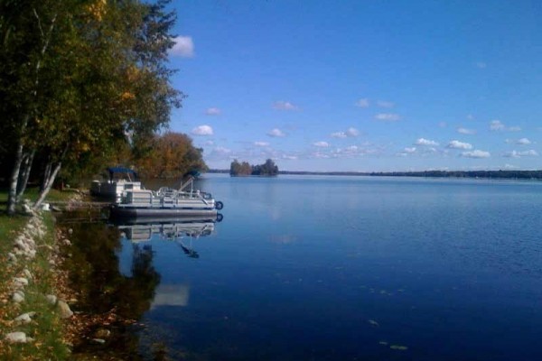 [Image: Great Family Get Away: Lake Home on Lake Noquebay]