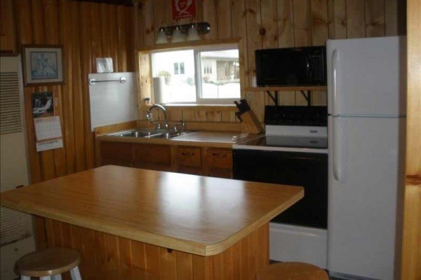 [Image: Crivitz Cabins for Rent on Lake Noquebay]