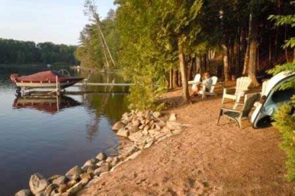 [Image: Spacious Vacation Dream House on Northern Wi Lake]