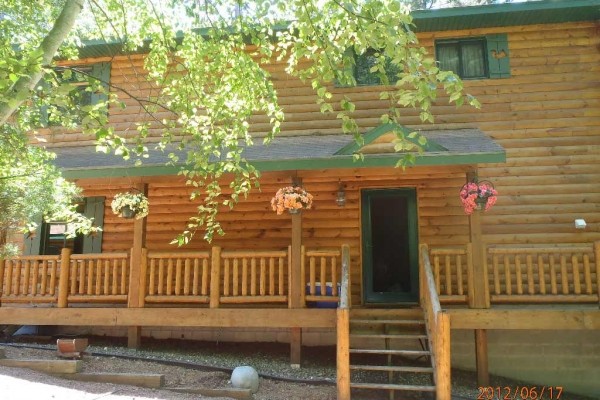 [Image: Lakefront Home on Chain of Lakes (Catfish Lake) 7 Bedrooms]