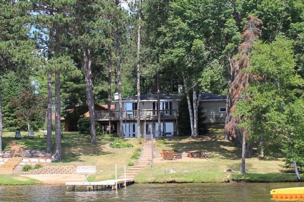 [Image: 'New for Rent' Two Lakefront Homes on the Eagle River Chain of Lakes]