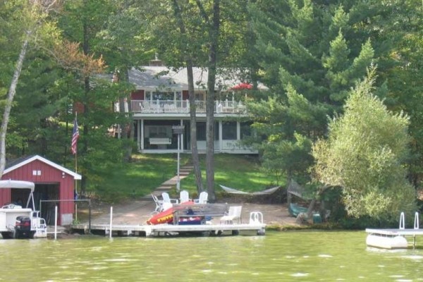 [Image: Fully Remodeled 4 BR Home on Eagle River Chain of Lakes]