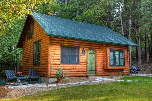 [Image: Door County Log Cabin in Ephraim, #1 Small Town in Midwest]