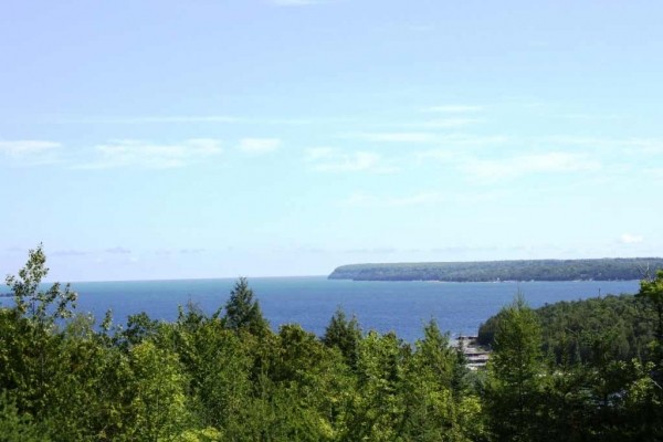 [Image: Secluded Estate with Water Views Over Little Sister Bay]