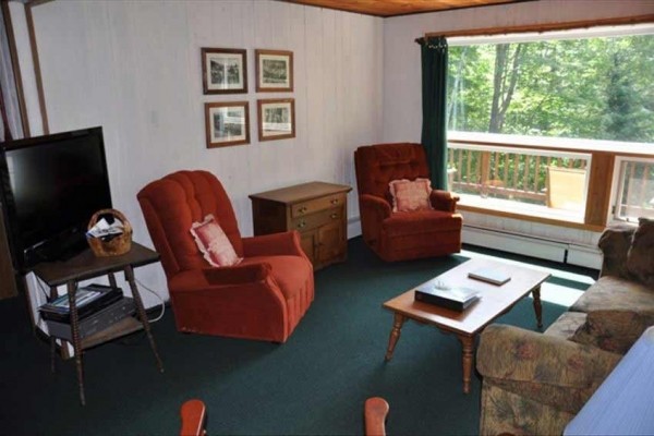 [Image: Lakeview Lodge on Squaw Lake up North Near Minocqua, Wisconsin]