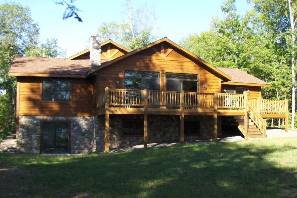 [Image: Manitowish Waters Custom Lake Home in Private Setting with Access to 10 Lakes]
