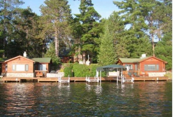 [Image: Northwoods Retreat - Main Cabin]