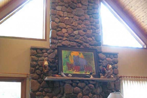 [Image: Northwoods Retreat - Main Cabin]