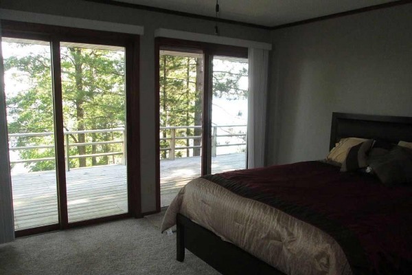 [Image: Newly Remodeled Condo on Manitowish Lake with Amazing Lake Views]