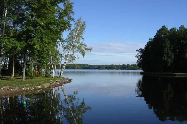 [Image: 3 Bedroom Cabin on Lake Manitowish--Monthly Rentals Only]