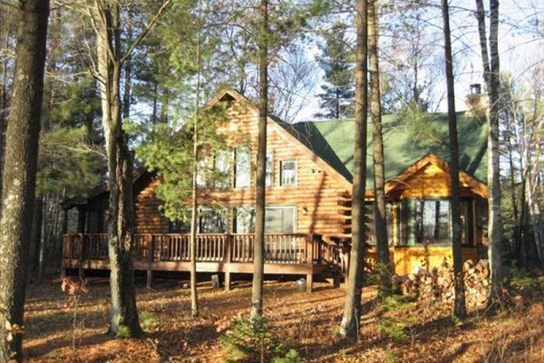 [Image: Spectacular Log Cabin on Manitowish Chain]