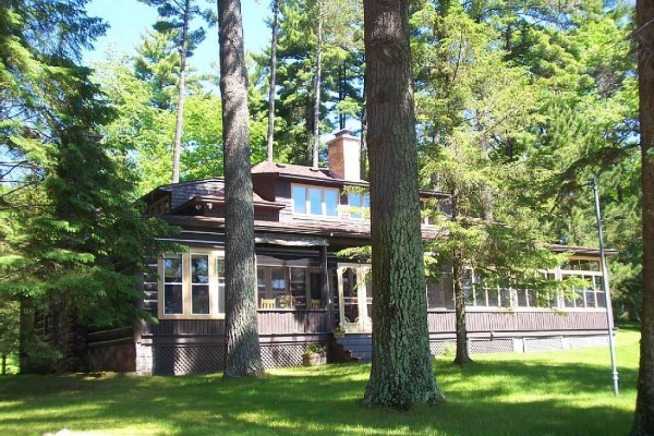 [Image: 4 Bedroom, 4 Bath Remodeled Historical Home Located on Lake Minocqua]