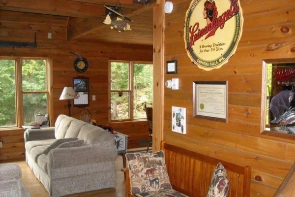 [Image: Secluded Cabin in the Northwoods, Pets Allowed]