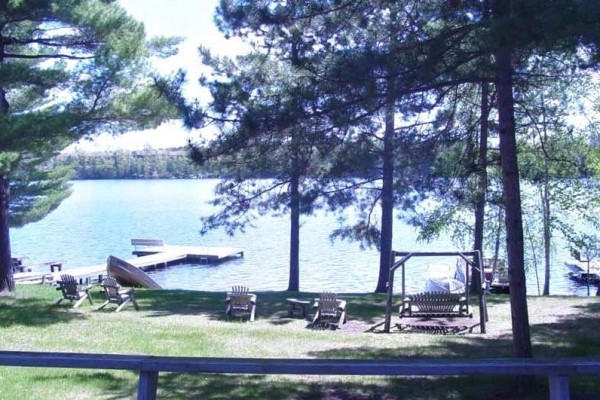 [Image: Lake Minocqua Vacation Home]