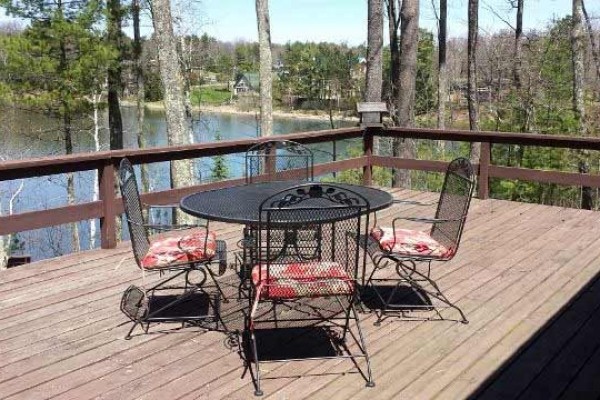 [Image: Minocqua Area Lake Front House - Little Muskie Lake]