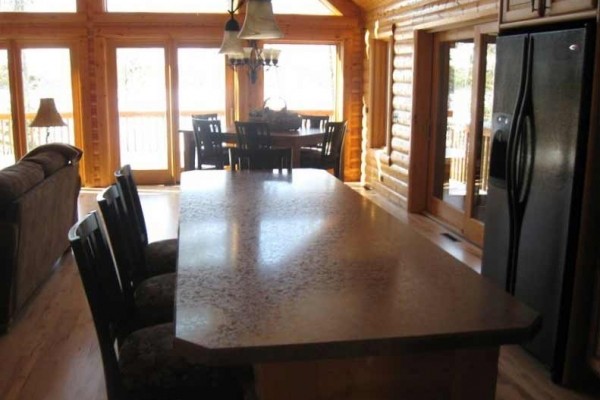[Image: Newer!!! Upscale Lake Home on Beautiful 1340 Acre Squirrel Lake]