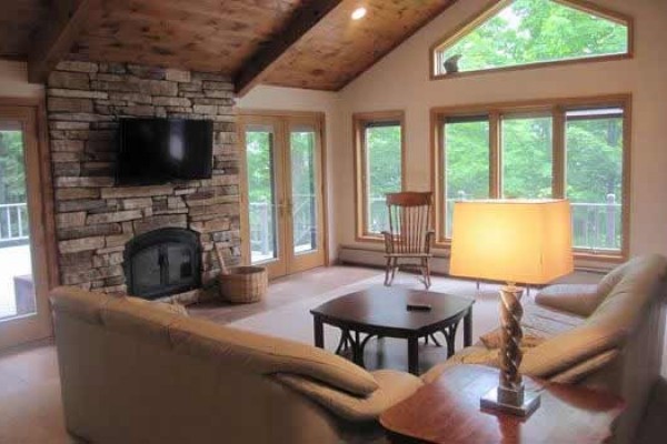 [Image: Sunset View Perched Over Secluded Bay on Presque Isle Lake - Great Fishing!]