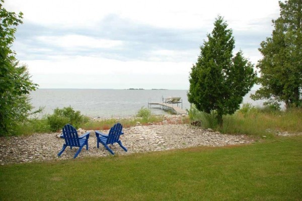 [Image: Waterfront House, Great Sunsets, 100' of Shoreline]