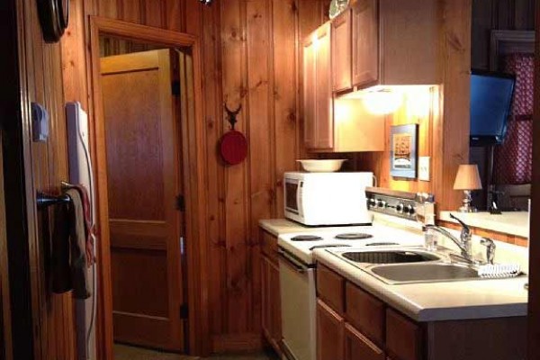 [Image: Deer Ridge - Cozy Family Cabin on Big St Germain]