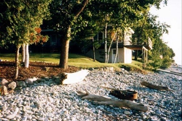 [Image: Panorama Waterfront Guest House North of Sturgeon Bay]