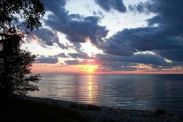 [Image: Panorama Waterfront Guest House North of Sturgeon Bay]