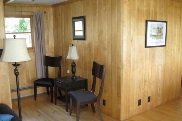 [Image: 4BR House in Sturgeon Bay, Waterfront, 2blks to Town -Available 09-2014]