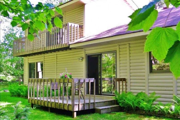 [Image: Cozy Cabin, Steps to Lake Michigan]