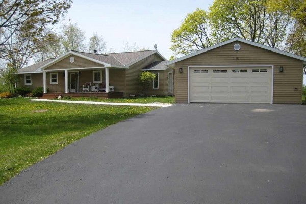 [Image: Bluff Home... Door County Sunsets, Waterview, 9 Acres]