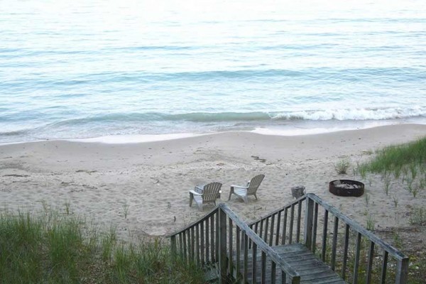 [Image: Relax on the Beach in Our Pet-Friendly Lake Home]