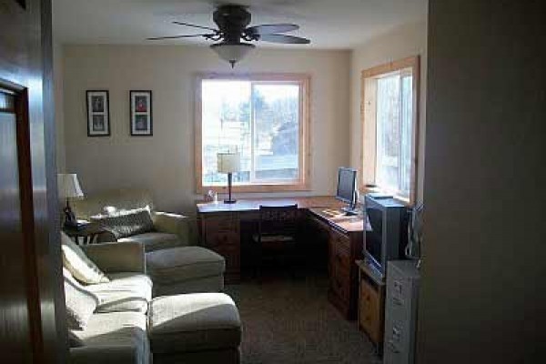 [Image: Relax in This Beautiful 4 Bedroom Cottage on Bear Lake.]