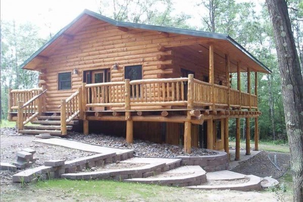 [Image: New Log Cabin Awaits You on 6 Private Acres!]