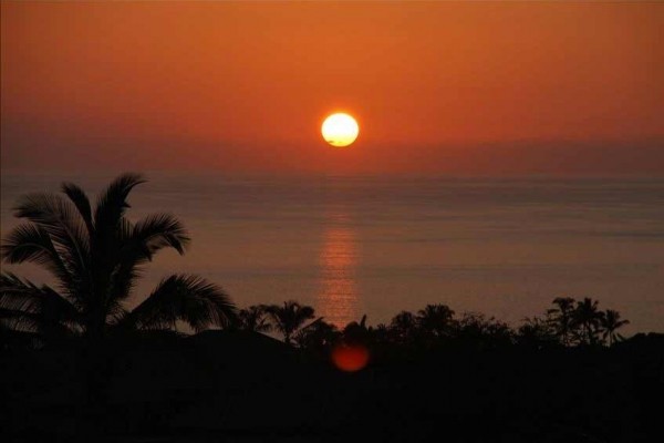 [Image: Mauna Kea Resort - Gorgeous Oceanview Incl. Hotel Amenity Pkg]