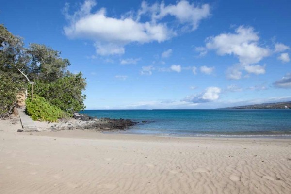 [Image: Beachfront/Oceanfront * Unique * Live Your Dream!]