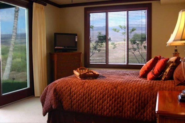 [Image: Luxury Rental with Access to Golf at Mauna Kea Resort]