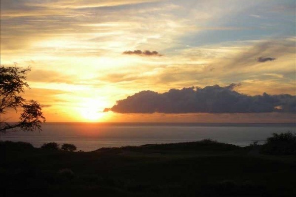 [Image: Luxury Rental with Access to Golf at Mauna Kea Resort]