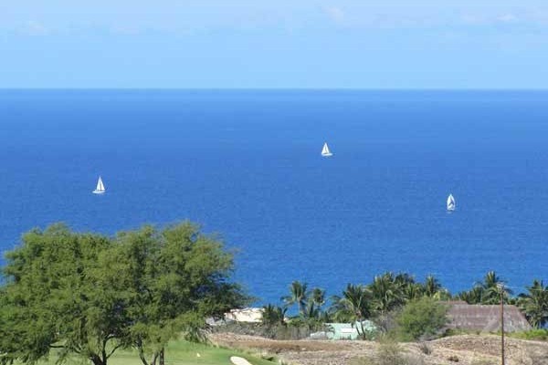 [Image: Best Views of Harbor, Ocean &amp; Golf Course in Wai'Ula'Ula]