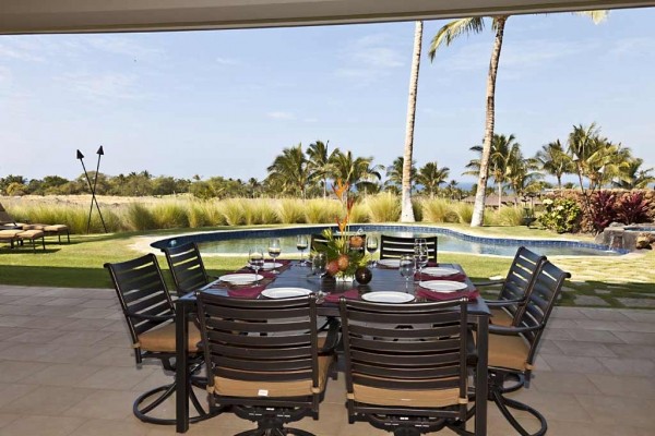 [Image: Elegant Luxury Townhome Walking Distance to Mauna Kea and Hapuna Beach]