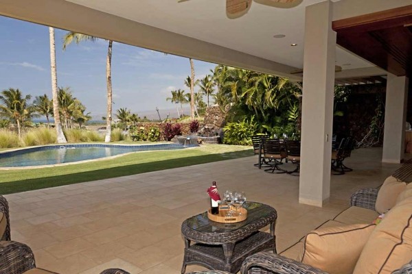 [Image: Elegant Luxury Townhome Walking Distance to Mauna Kea and Hapuna Beach]