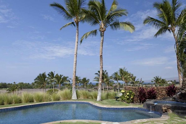 [Image: Elegant Luxury Townhome Walking Distance to Mauna Kea and Hapuna Beach]