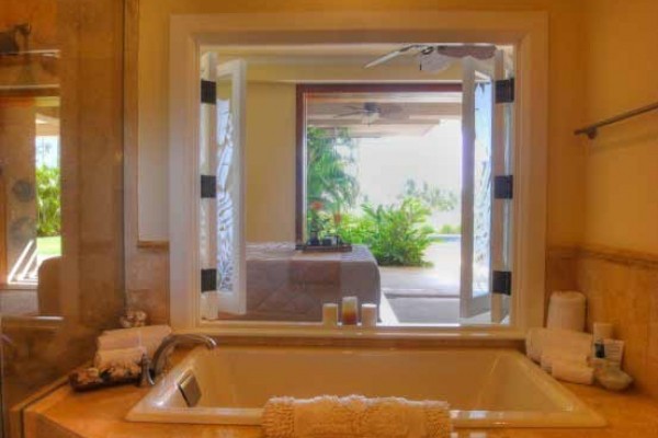 [Image: Luxury Townhome Walking Distance from Mauna Kea and Hapuna Beaches!]