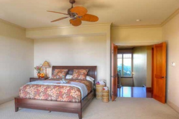 [Image: Luxury Townhome Walking Distance from Mauna Kea and Hapuna Beaches!]