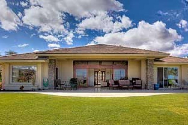 [Image: Moani Heights Home in Mauna Kea Uplands. Very Private.]