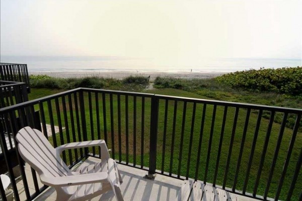 [Image: Licensed **Luxury Oceanfront Townhome with Spectacular Ocean Views]