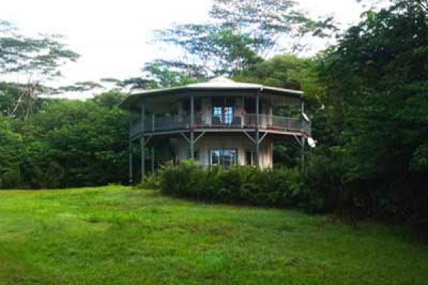 [Image: Tropical Round House on Big Island of Hawaii]