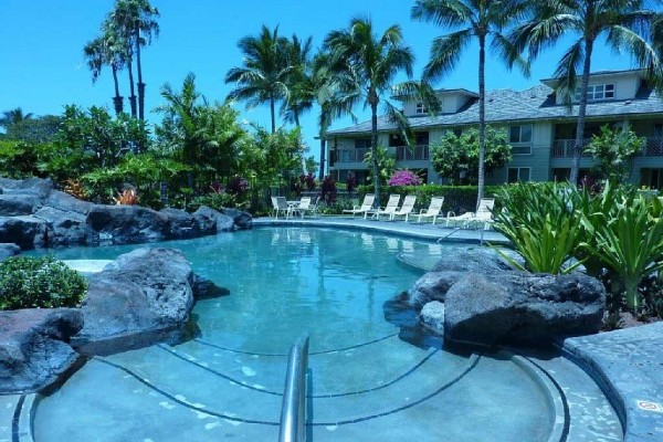[Image: New Listing Special $109/Night, Newly Furnished 2 Beds, 2 Bath, Sleeps 6]