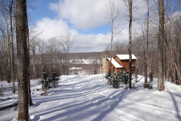 [Image: Luxurious, Rustic, Private - Perfect Vacation Home!]